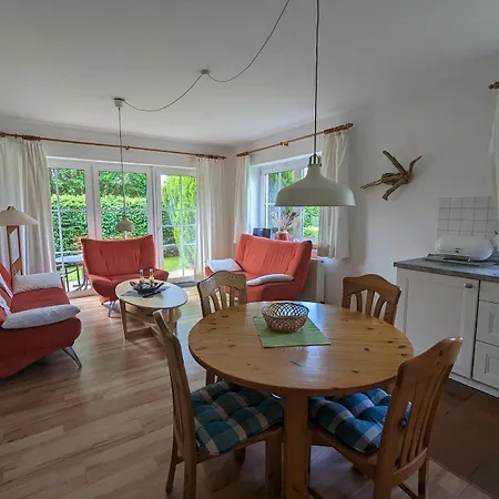 Apartment Auster Born